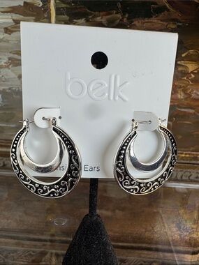 0619-belk Silver and Black Filigree‎ Crescent Hoop Earrings